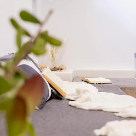 公寓 Little Yard & #4 Naxos City