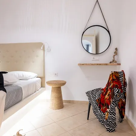 Little Yard & #4 Διαμέρισμα Naxos City