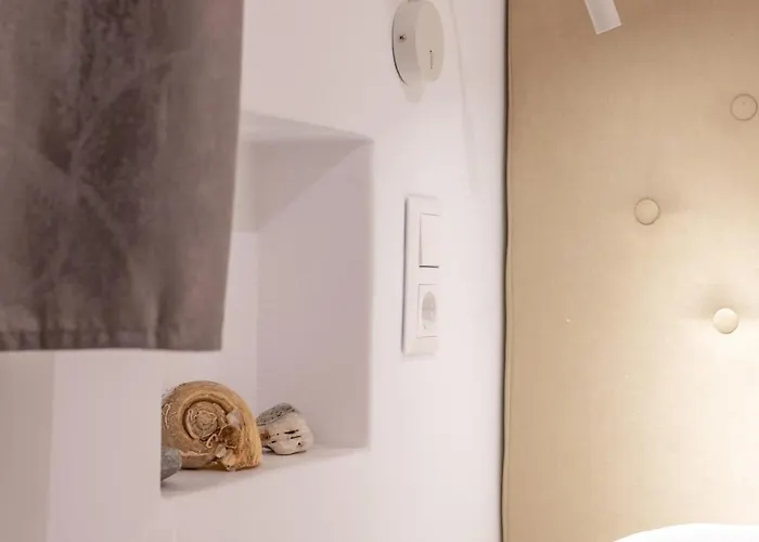 Little Yard & #4 Apartmán