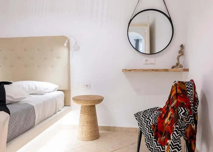 Little Yard & #4 Apartman Naxos City