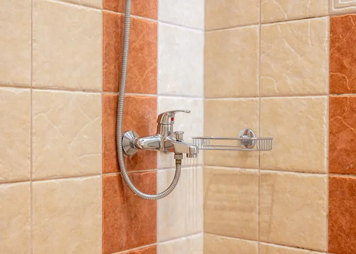 Little Yard & #4 Apartman